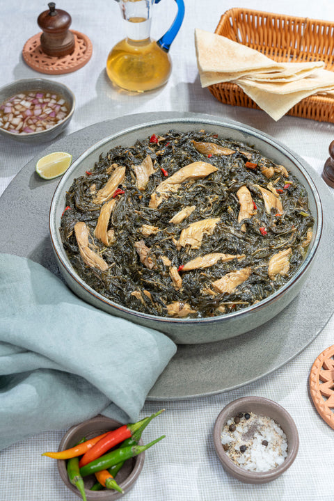 ملوخية بالدجاج(جاهزة للتسخين والتقديم)
